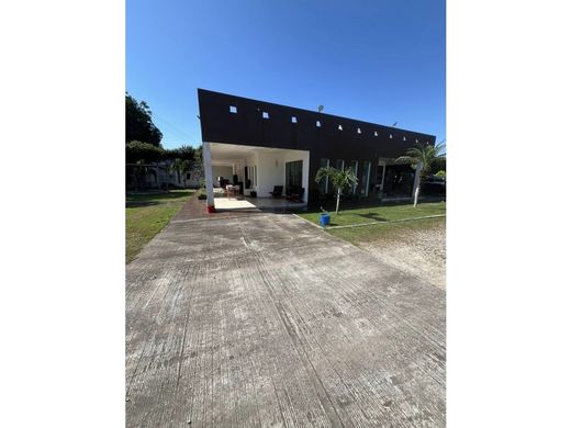 ﻣﻨﺰﻝ ﺭﻳﻔﻲ/ ﺑﻴﺖ ﻤﺰﺭﻋﺔ ﻓﻲ Huimanguillo, تاباسكو