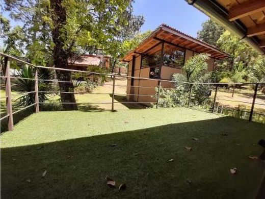 Grond in Valle de Bravo, Mexico (staat)