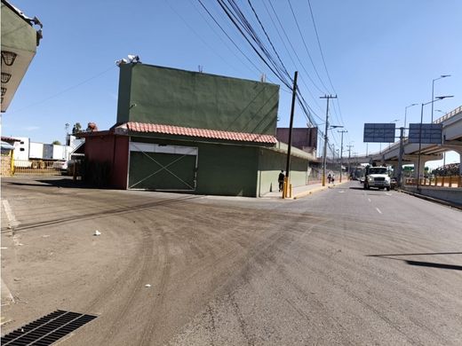 Land in Ecatepec de Morelos, Estado de México