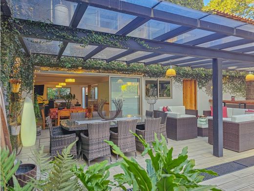 Casa de lujo en Valle de Bravo, Estado de México