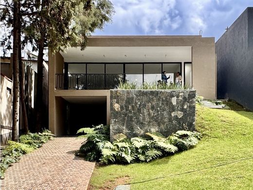 Luxury home in Valle de Bravo, Estado de México