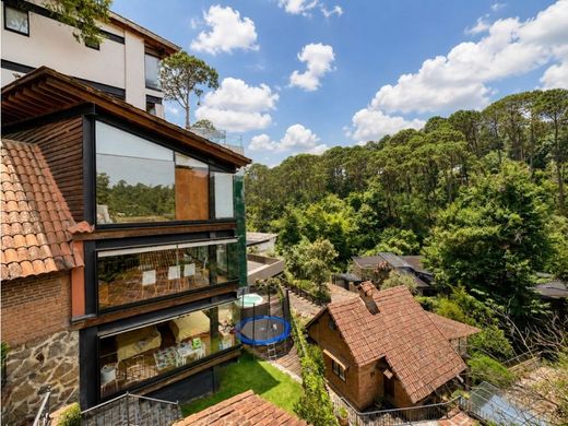 Luxury home in Valle de Bravo, Estado de México