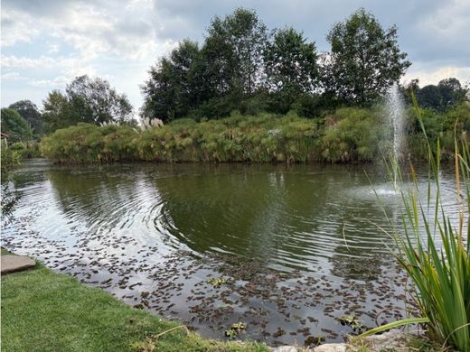 Casa de campo en Valle de Bravo, Estado de México