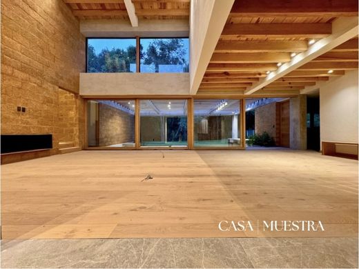 Residential complexes in Valle de Bravo, Estado de México