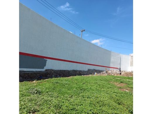 Land in Cuautitlán Izcalli, Estado de México