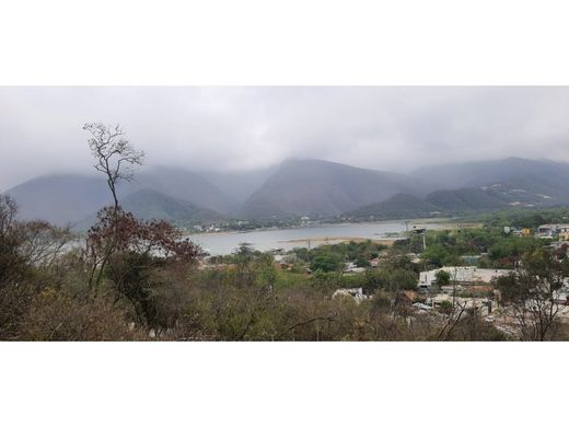 Участок, Сантьяго, Santiago