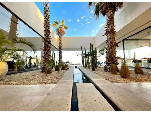 Kamienica w Cabo San Lucas, Los Cabos