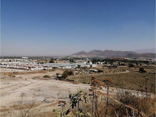 San Agustín el Cuervo, Polotitlánの土地