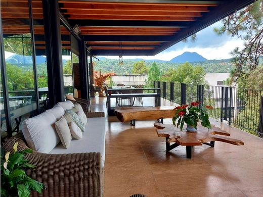 Luksusowy dom w Valle de Bravo, Estado de México