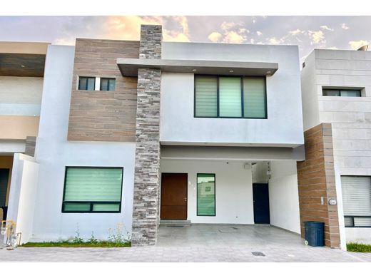 Luxury home in Arteaga, Coahuila