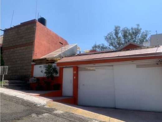 Casa di lusso a Naucalpan de Juárez, Messico (stato federato)