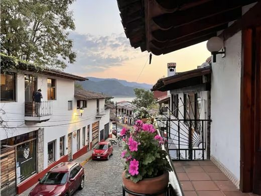 Luxury home in Valle de Bravo, Estado de México