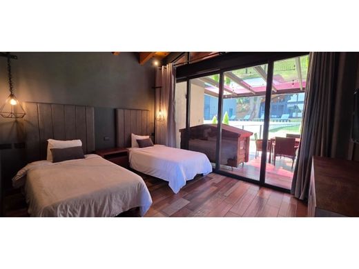 Casa de lujo en Valle de Bravo, Estado de México