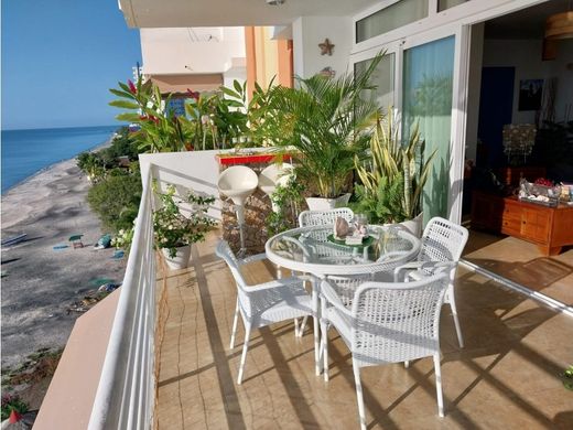 Luxury home in Farallón, Distrito de La Pintada