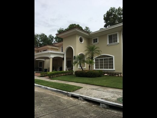 Luxury home in Juan Díaz, Distrito de Antón