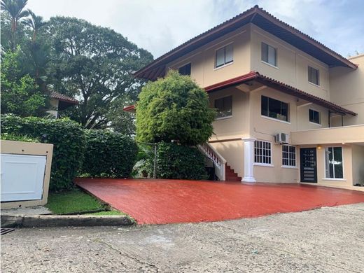 Luxury home in Albrook, Distrito de Panamá
