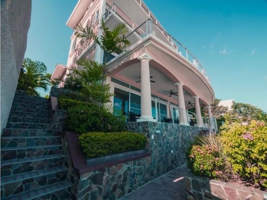Komplex apartman San Carlos, Distrito de San Carlos