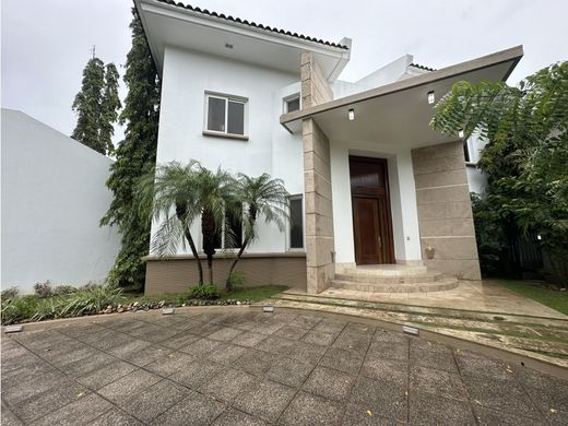 Πολυτελή κατοικία σε Juan Díaz, Distrito de Antón