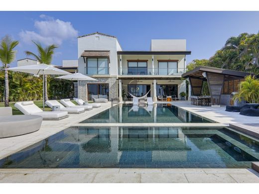 Πολυτελή κατοικία σε San Carlos, Distrito de San Carlos