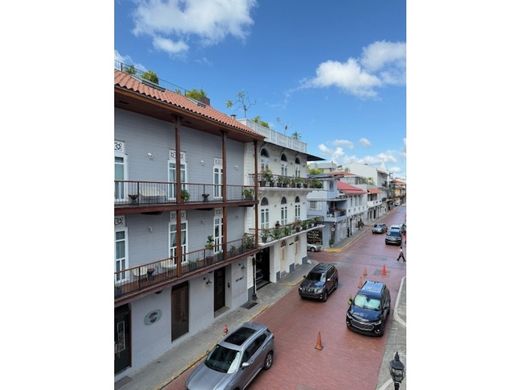 Residential complexes in Panama City, Distrito de Panamá