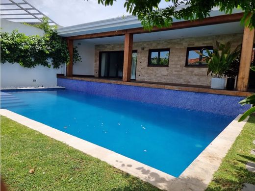 Luxe woning in San Miguelito, Distrito San Miguelito