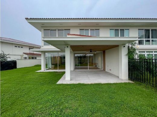 Πολυτελή κατοικία σε Juan Díaz, Distrito de Antón