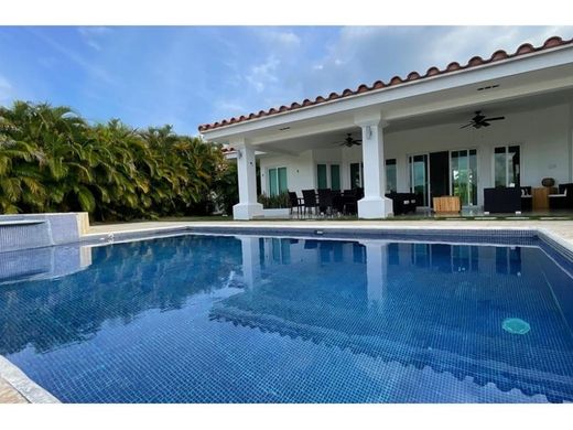 Luxury home in San Carlos, Distrito de San Carlos