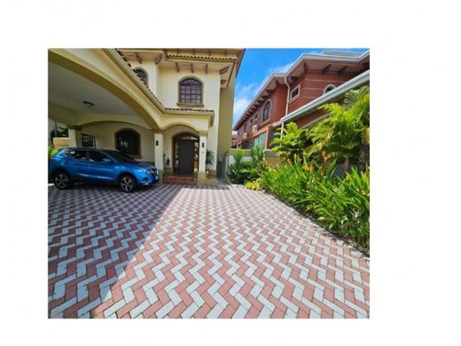 Luxus-Haus in Juan Díaz, Distrito de Antón