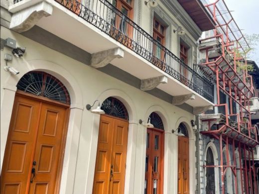 パナマシティ, Distrito de Panamáのアパートメント・コンプレックス