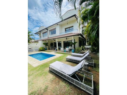Luxury home in San Carlos, Distrito de San Carlos