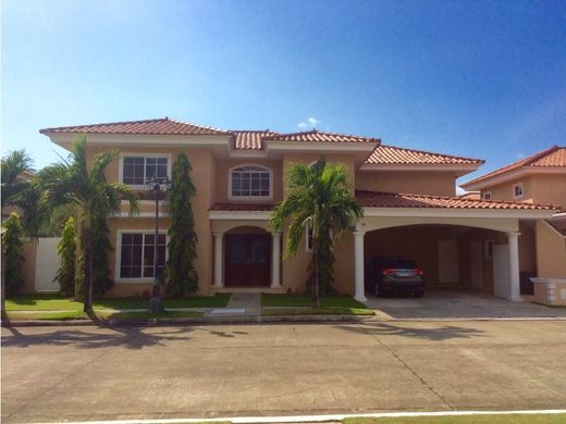 Luxury home in Juan Díaz, Distrito de Antón