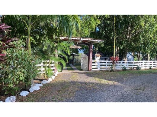 Cortijo o casa de campo en La Chorrera, Distrito de La Chorrera