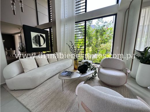 منزل ﻓﻲ Arraiján, Distrito Arraiján