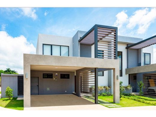 Luxury home in Arraiján, Distrito Arraiján