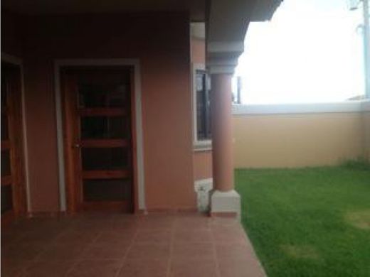 Casa de luxo - Juan Díaz, Distrito de Antón