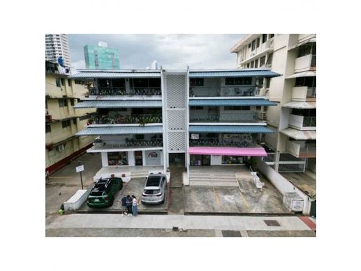 Kamienica w Bella Vista, Distrito de Donoso