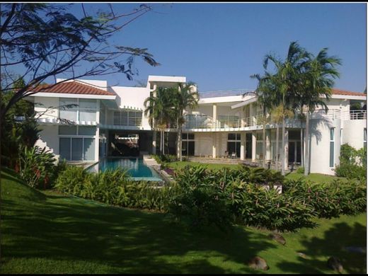 Luxury home in San Carlos, Distrito de San Carlos