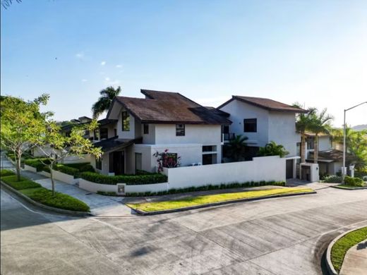 Luxury home in Arraiján, Distrito Arraiján