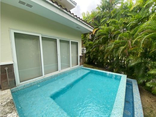 Luxury home in Arraiján, Distrito Arraiján