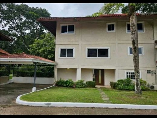 パナマシティ, Distrito de Panamáの高級住宅