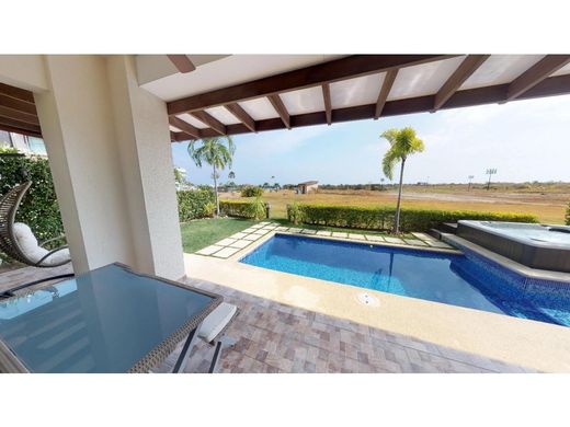 Luxury home in San Carlos, Distrito de San Carlos