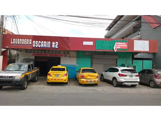 Wohnkomplexe in Río Abajo, Distrito de Panamá