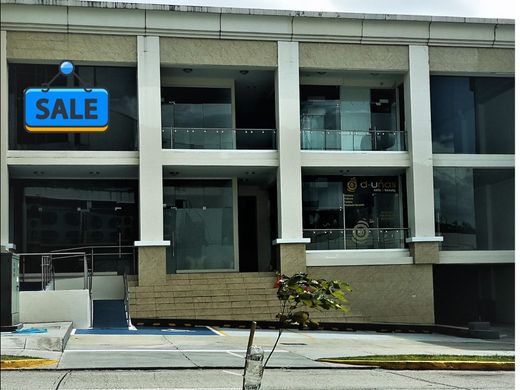 Residential complexes in Ancón, Distrito de Panamá