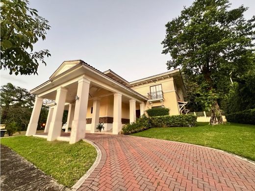 منزل ﻓﻲ Ancón, Distrito de Panamá