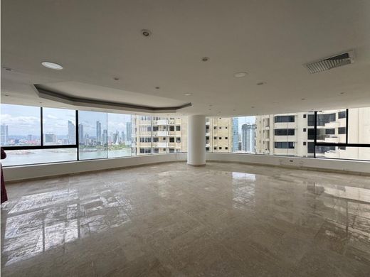 Daire Paitilla, Distrito de Panamá