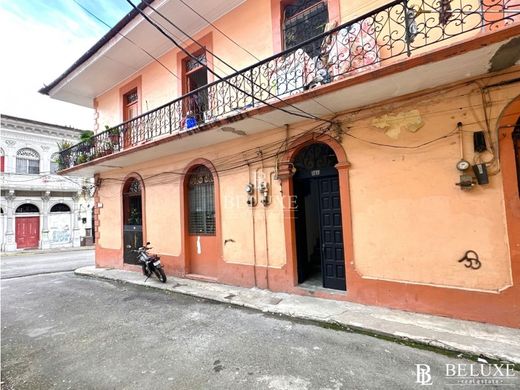 Wohnkomplexe in Panama-Stadt, Distrito de Panamá