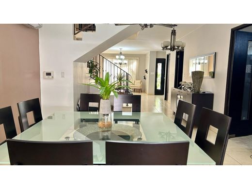 豪宅  San Miguelito, Distrito San Miguelito