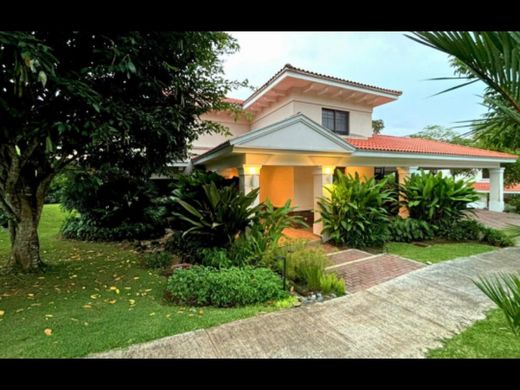 Casa di lusso a Albrook, Distrito de Panamá