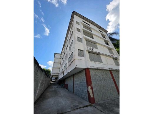 Edificio en Bella Vista, Distrito de Donoso