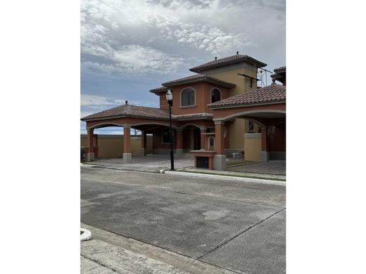 Luxury home in Juan Díaz, Distrito de Antón